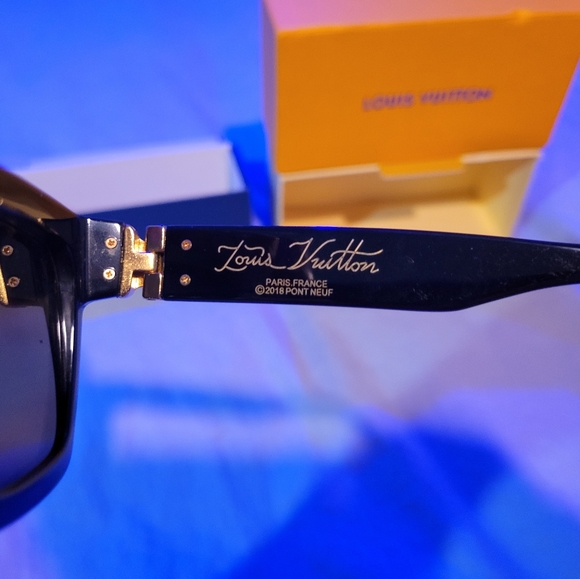 Louis Vuitton glasses - Picture 7 of 9